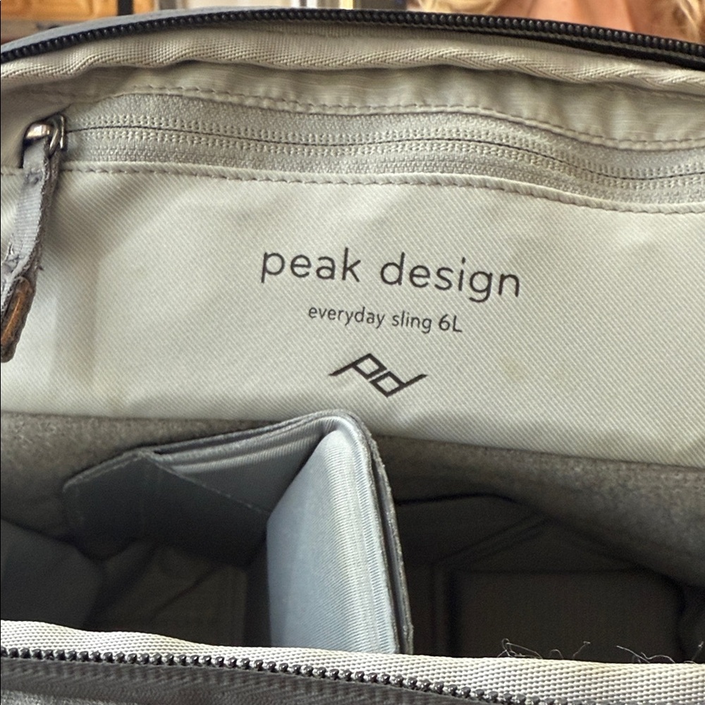 Peak Design Everyday Sling 6L - Gray